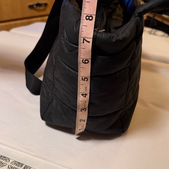 lululemon athletica Black Quilted Crossbody Bag - Picture 8 of 9